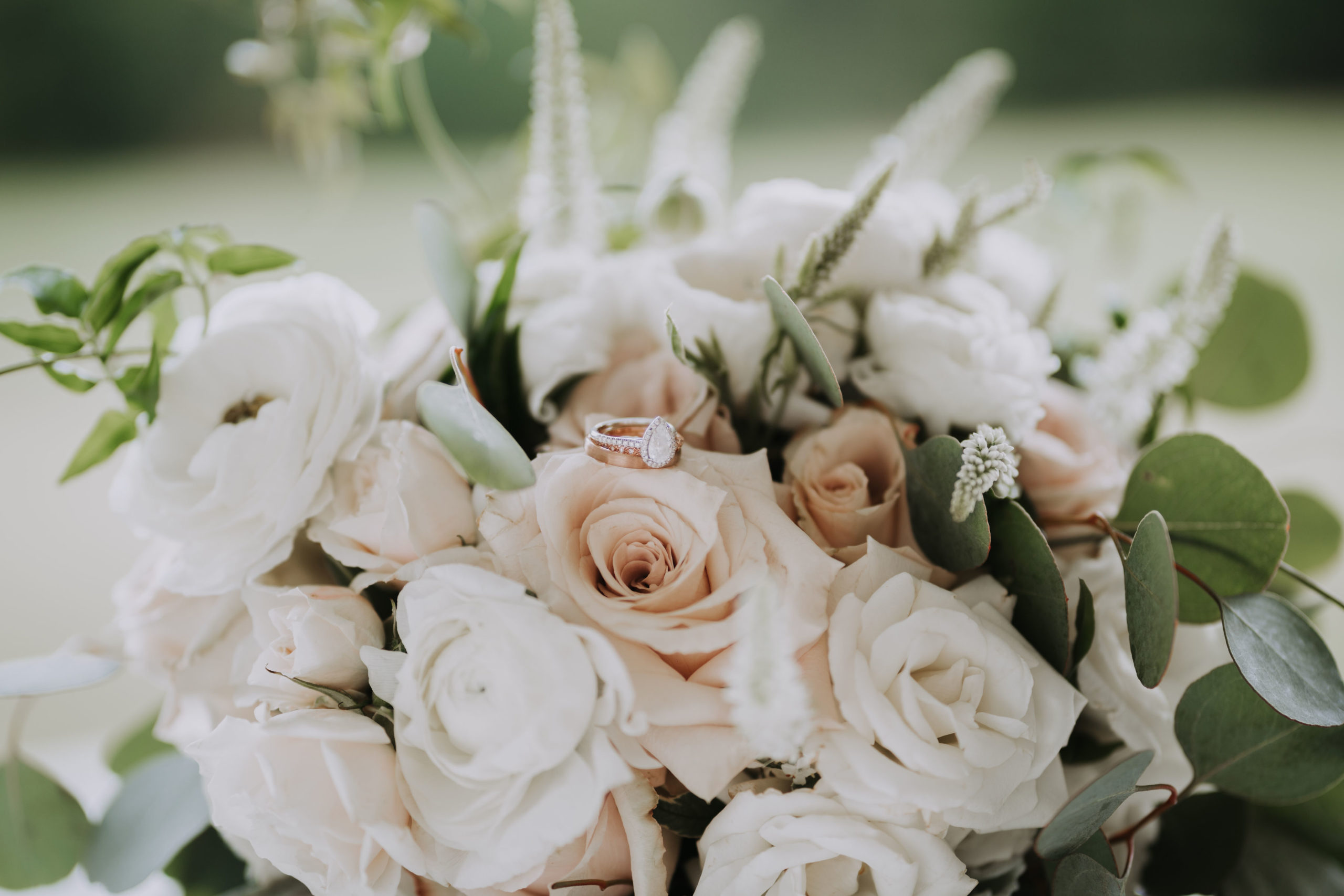 Bridal bouquet with blush roses 