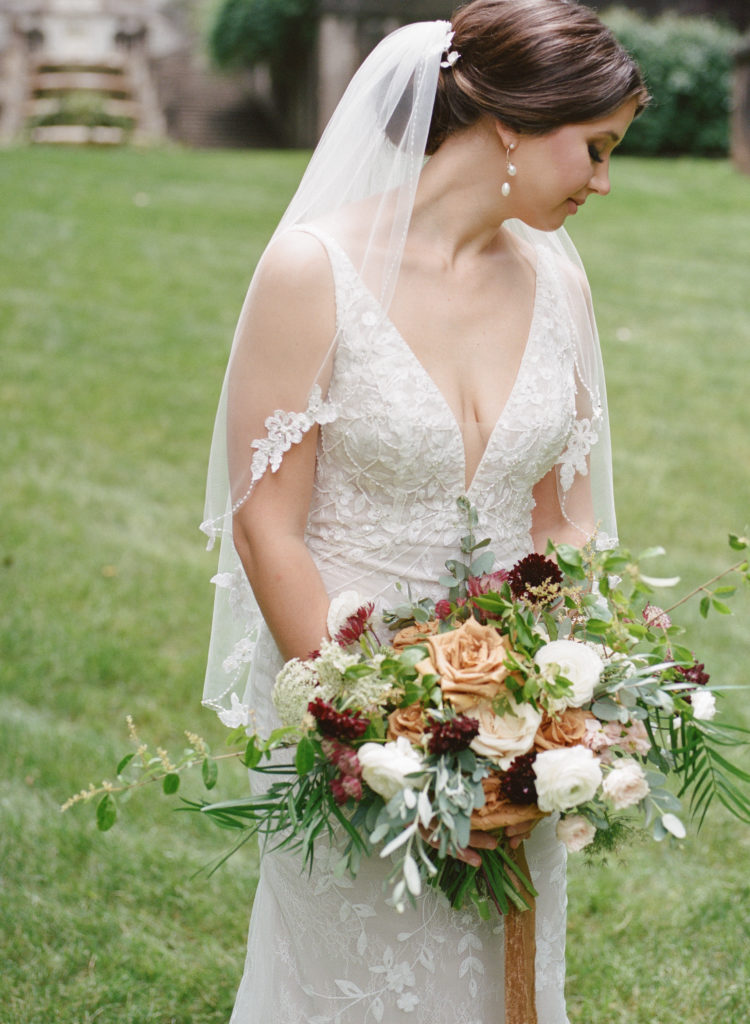 ethereal bridal bouquet